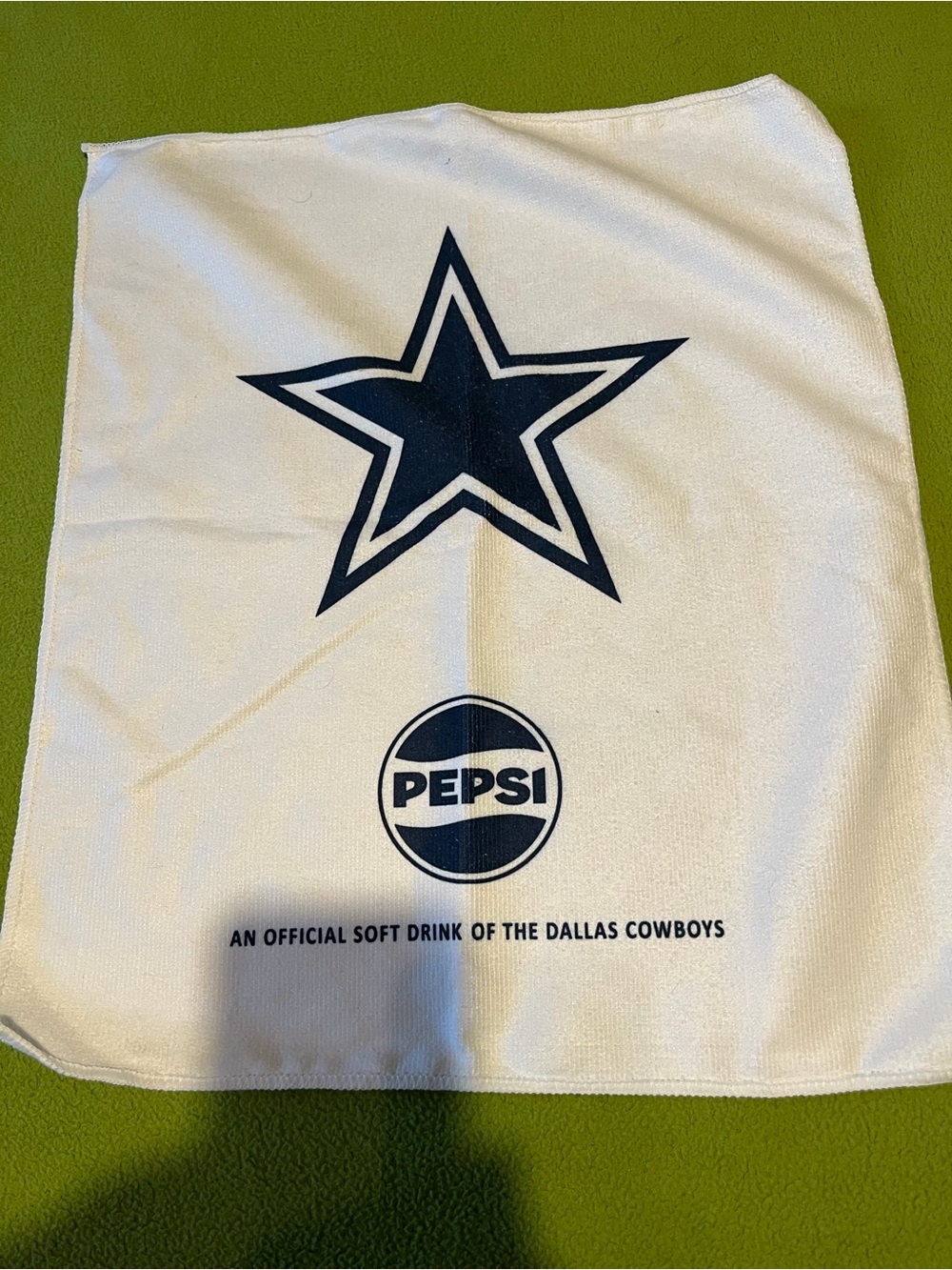 Dallas Cowboys Pepsi Rally Towel White. Dallas Cowboys Pepsi rally towel in whit